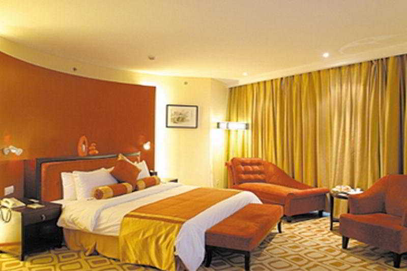 Runyang Huanlong Hotel Zhenjiang  Room photo